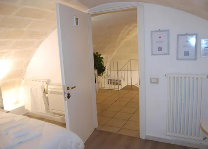 Antica Mateola بيت ضيافة 4*