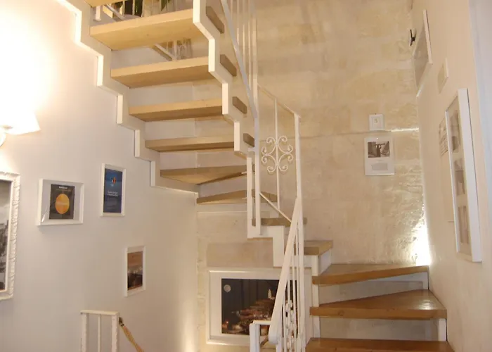 Antica Mateola بيت ضيافة 4*