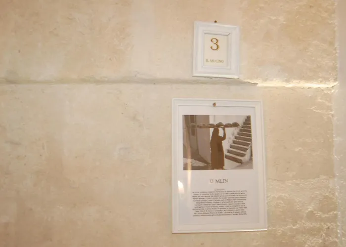 Antica Mateola بيت ضيافة 4*